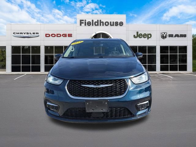 Used 2023 Chrysler Pacifica Touring-L image 7