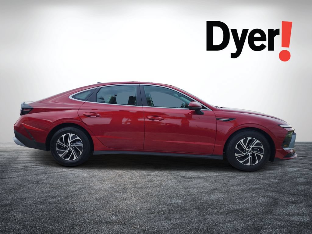 Used 2026 Hyundai Sonata Blue FWD image 2