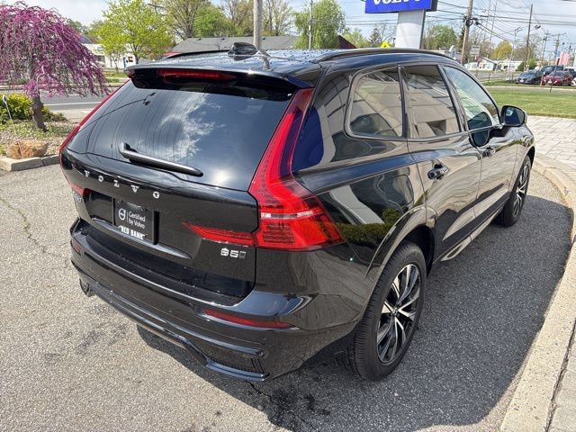 Used 2025 Volvo XC60 B5 Plus AWD/4WD image 5