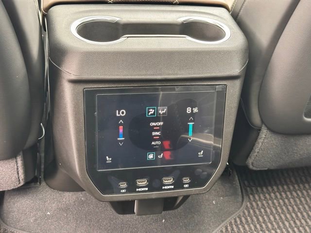 New 2026 GMC Yukon Denali Ultimate AWD/4WD image 25