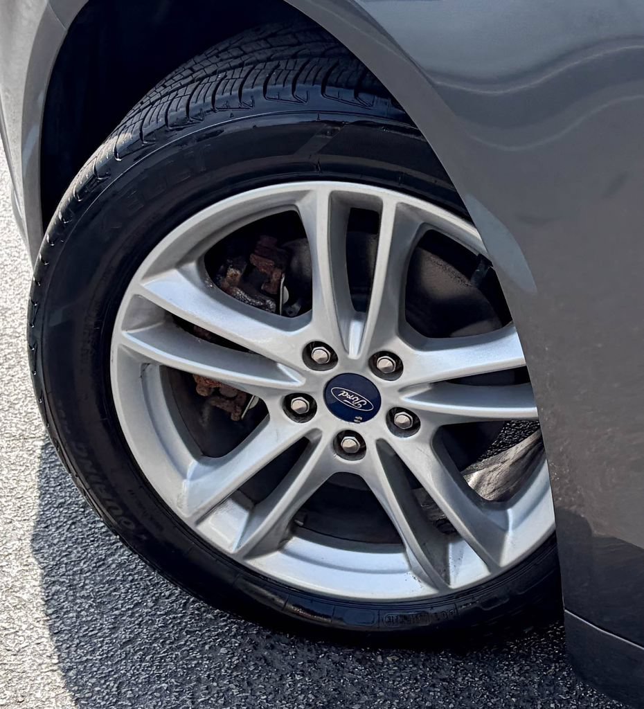 Used 2018 Ford Fusion S FWD image 14