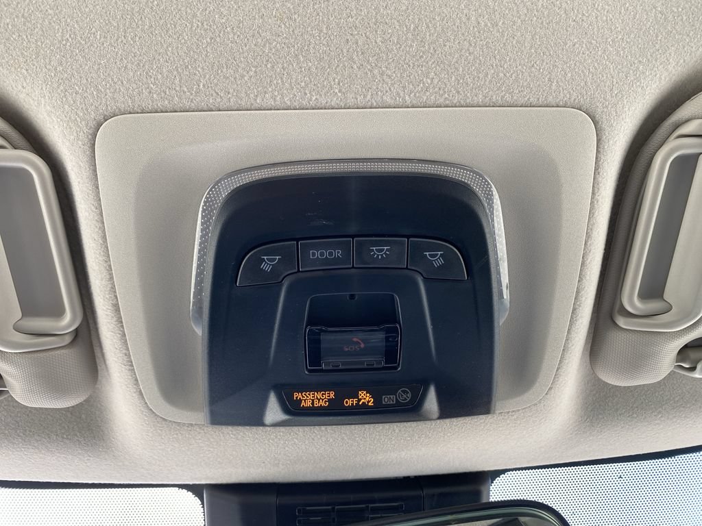 Used 2024 Toyota Corolla LE FWD image 28