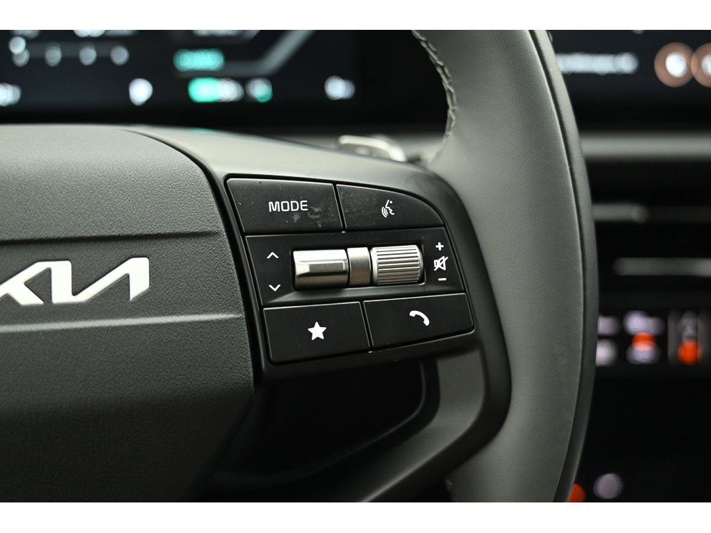 New 2025 Kia EV6 Light w/ Light LR Technology Package image 23