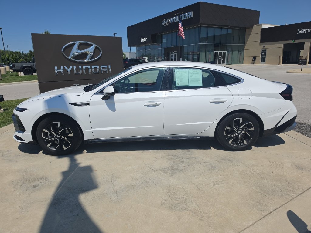 Certified 2025 Hyundai Sonata SEL FWD image 8