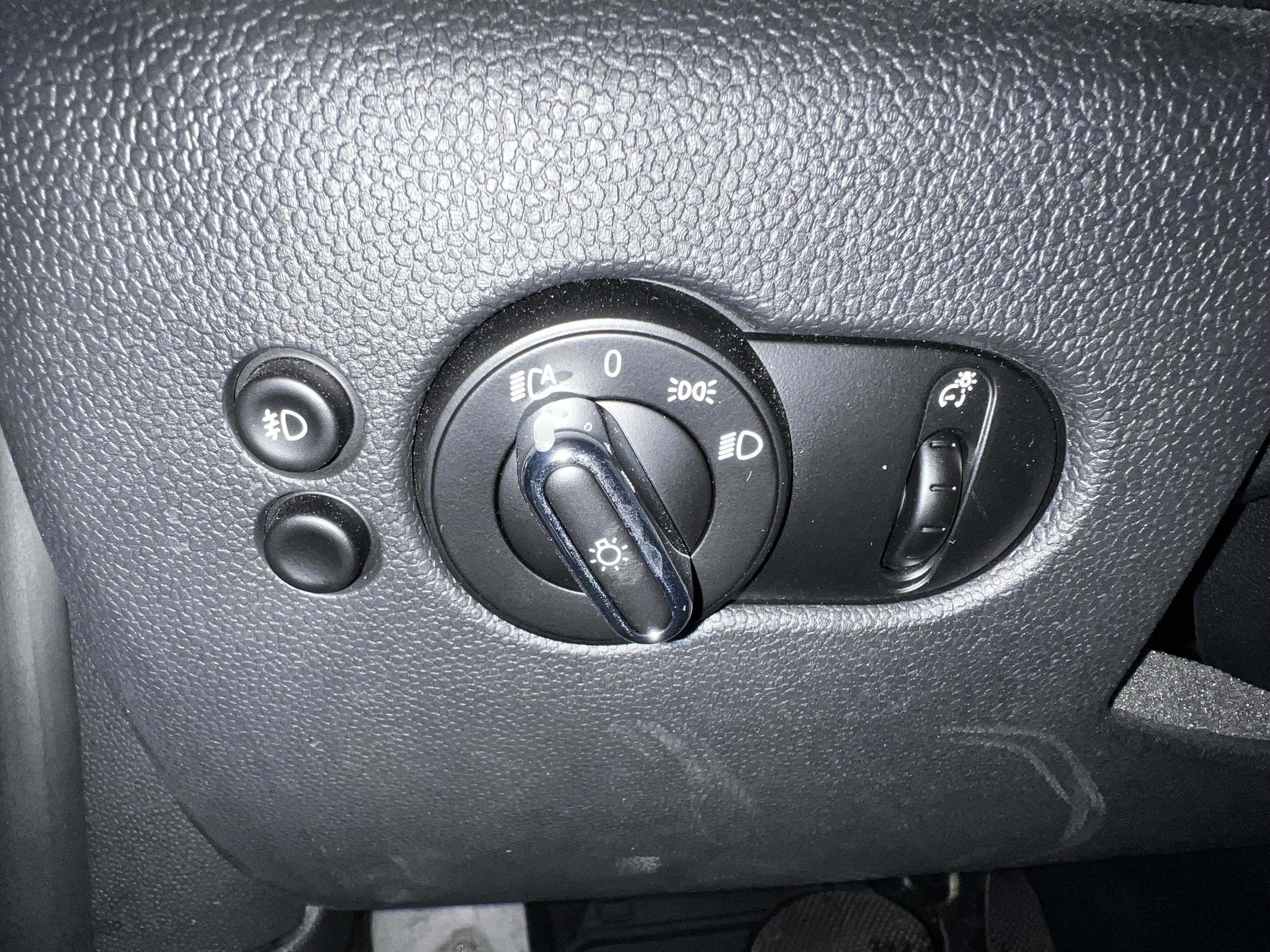 Used 2020 MINI Cooper Convertible image 15