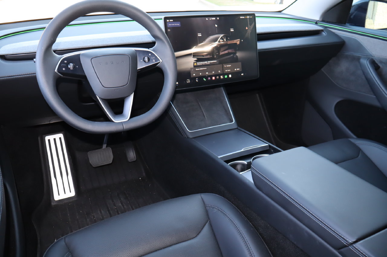 Used 2026 Tesla Model Y Long Range AWD/4WD image 4