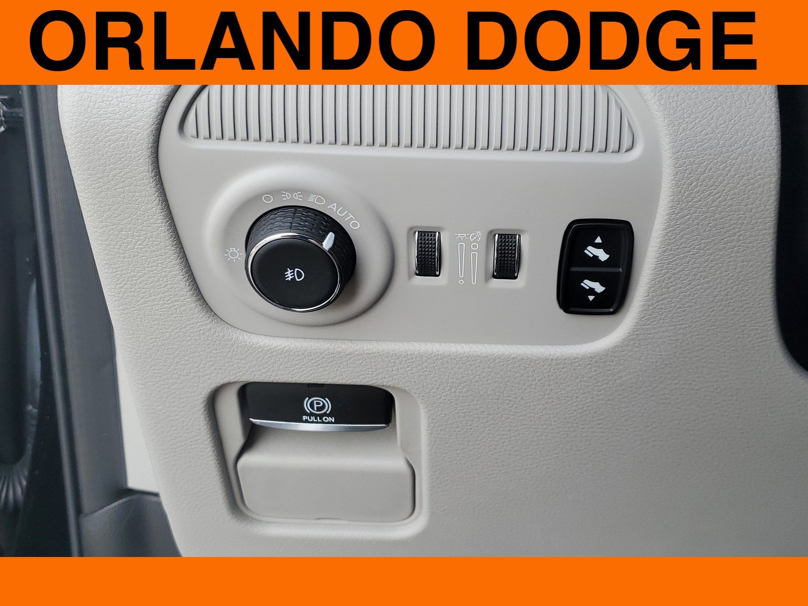 New 2023 Jeep Wagoneer L Series III w/ Convenience Group I image 22