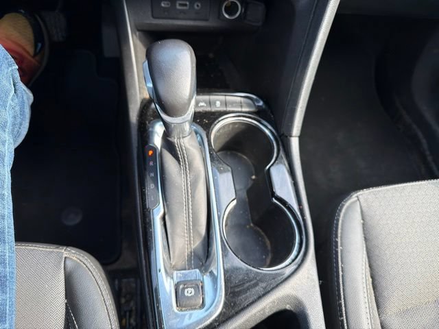 Used 2021 Buick Encore GX Select w/ LPO, Active Lifestyle Package AWD/4WD image 25