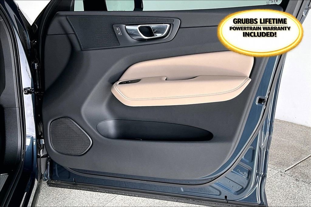New 2026 Volvo XC60 B5 Plus w/ Protection Package Premier image 22