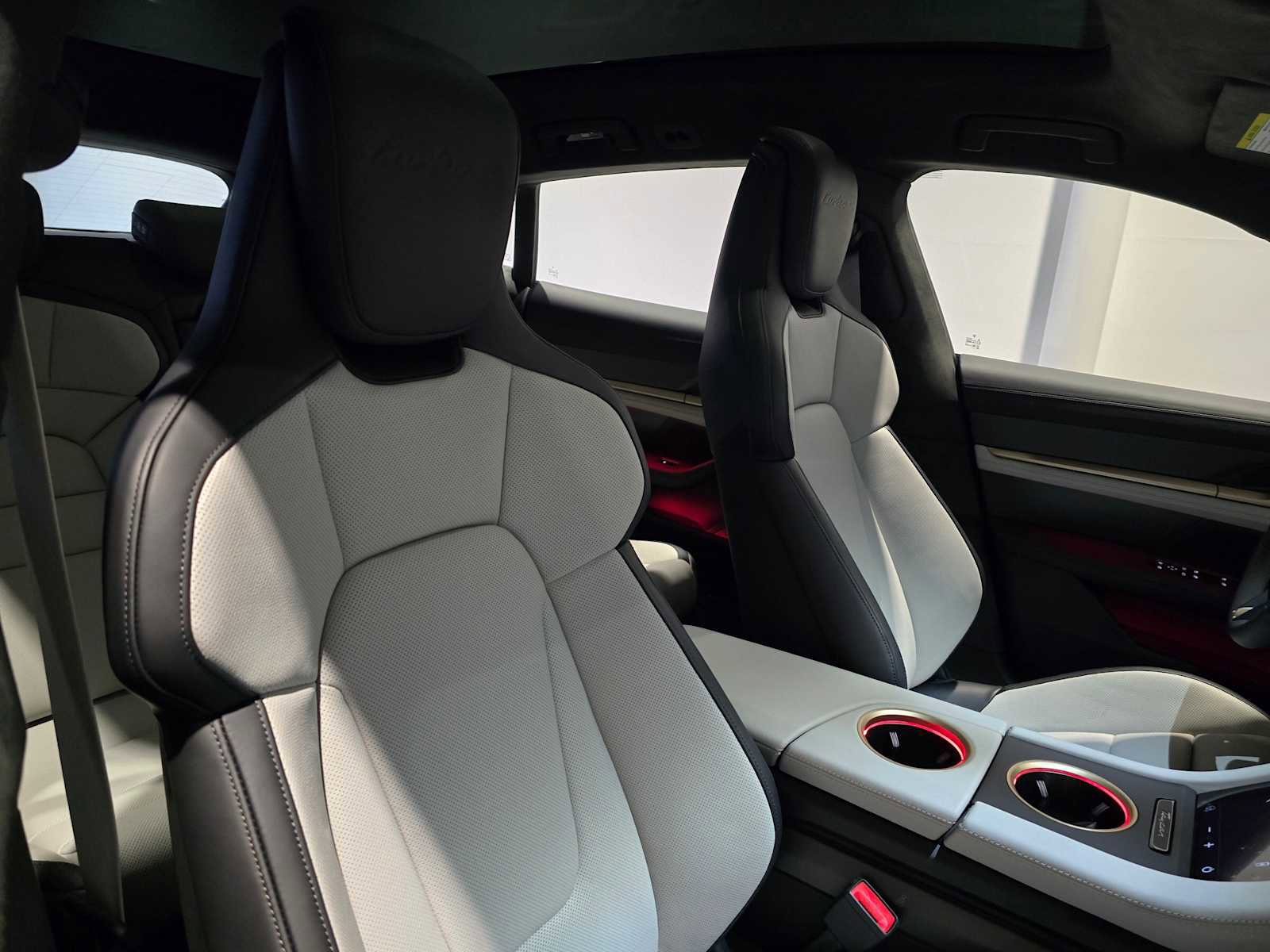 New 2026 Porsche Taycan Turbo S image 15