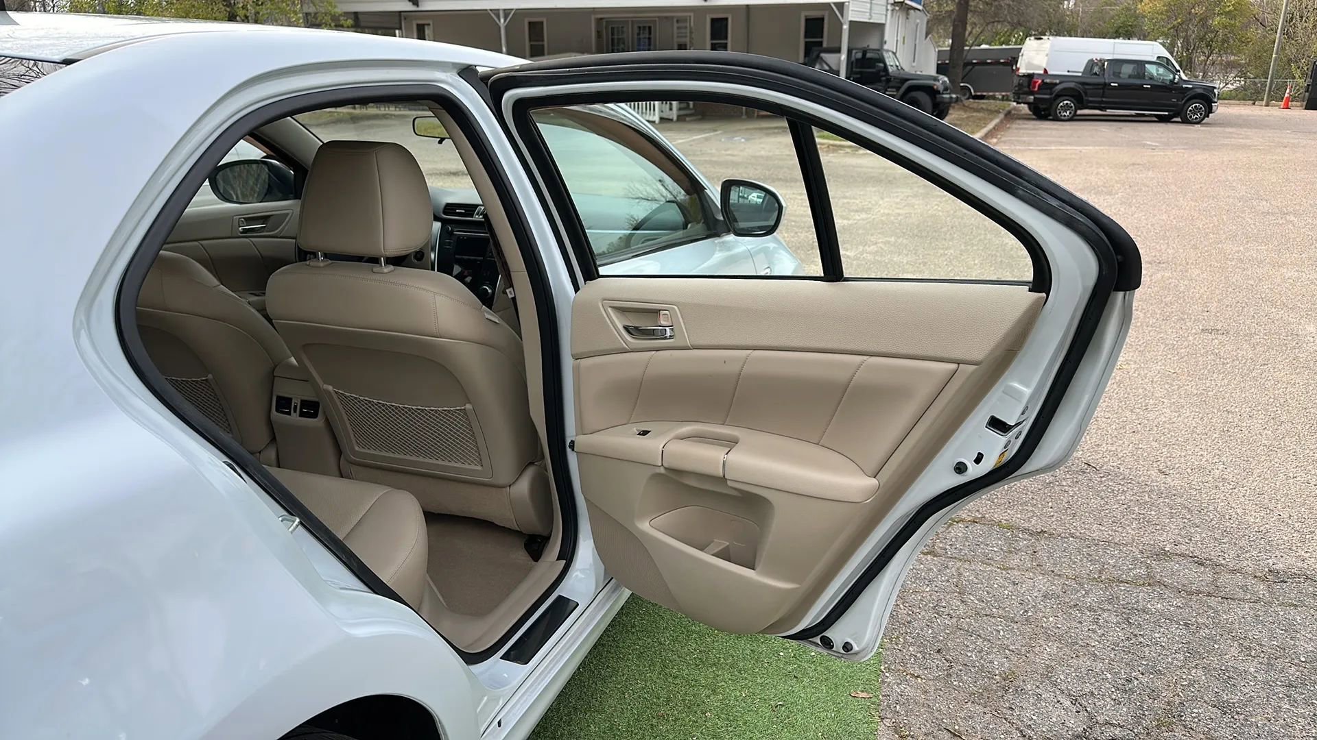 Used 2012 Suzuki Kizashi SE image 21