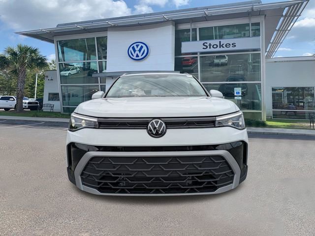 New 2026 Volkswagen Taos SE FWD image 9