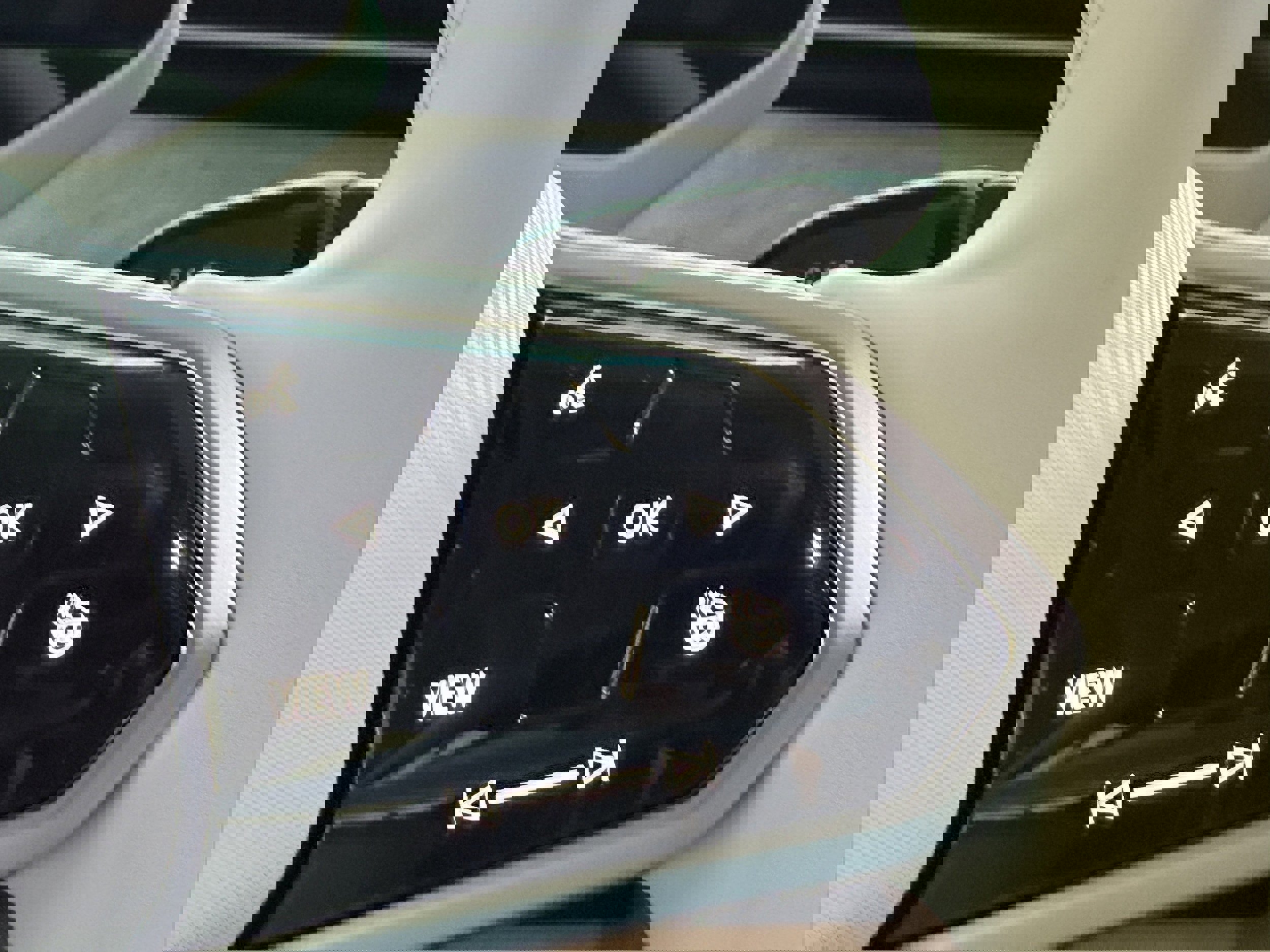 New 2025 Volkswagen ID. Buzz 1st Edition image 27