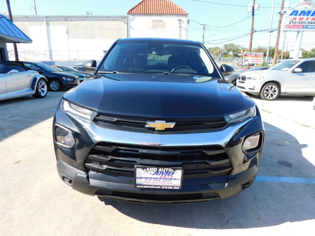 Used 2021 Chevrolet TrailBlazer LS image 2