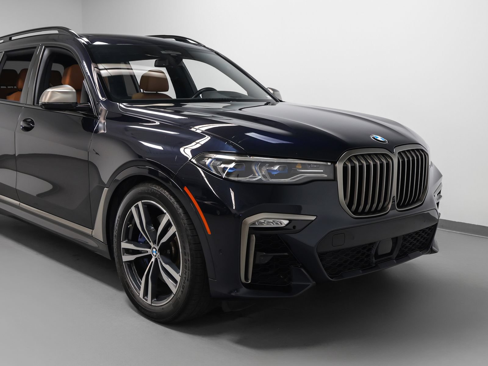 Used 2022 BMW X7 M50i AWD/4WD image 9