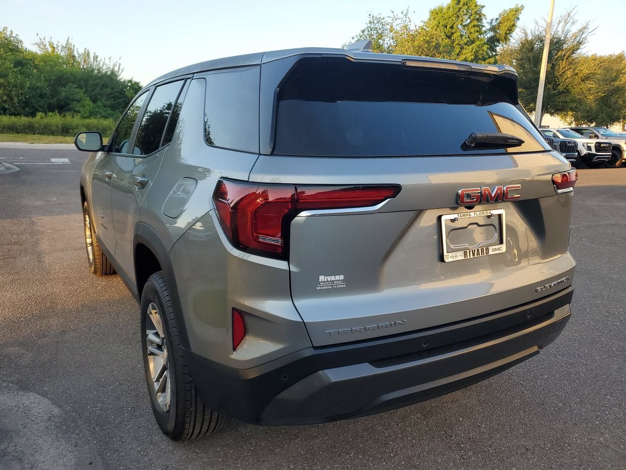 New 2026 GMC Terrain Elevation FWD image 4