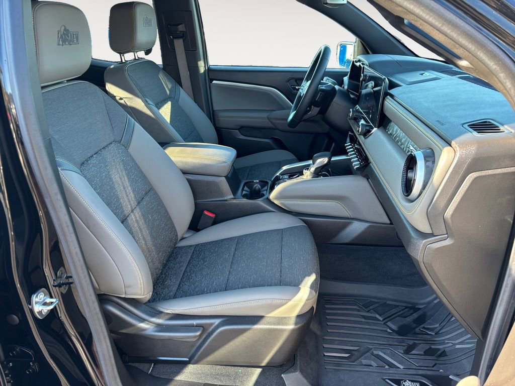 Used 2024 Chevrolet Colorado ZR2 w/ ZR2 Bison Edition image 10