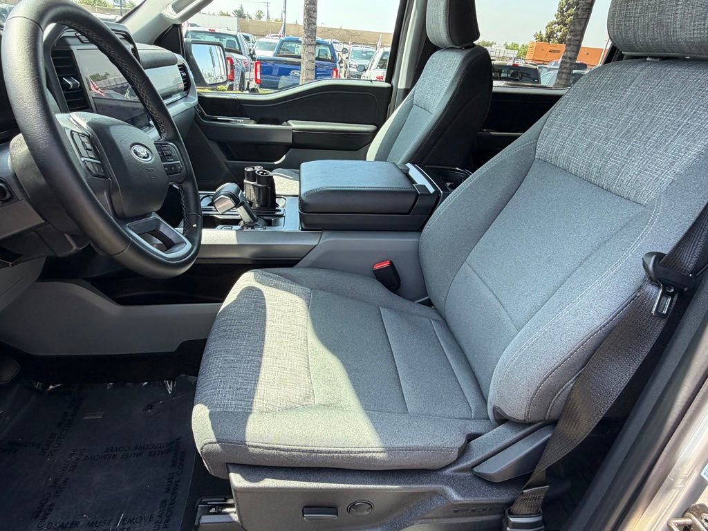Used 2023 Ford F150 Lightning XLT AWD/4WD image 24