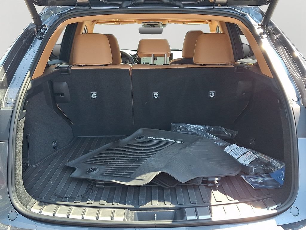 Used 2024 Lexus NX 350h AWD image 30