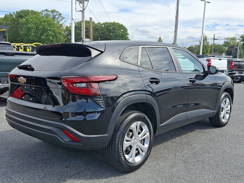 Certified 2024 Chevrolet Trax LS image 6