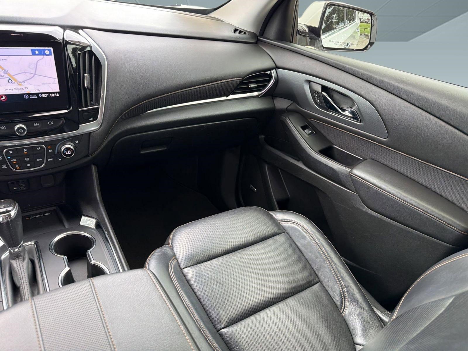 Used 2020 Chevrolet Traverse Premier FWD image 27