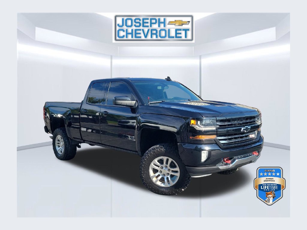 Used 2018 Chevrolet Silverado 1500 LT w/ Redline Edition