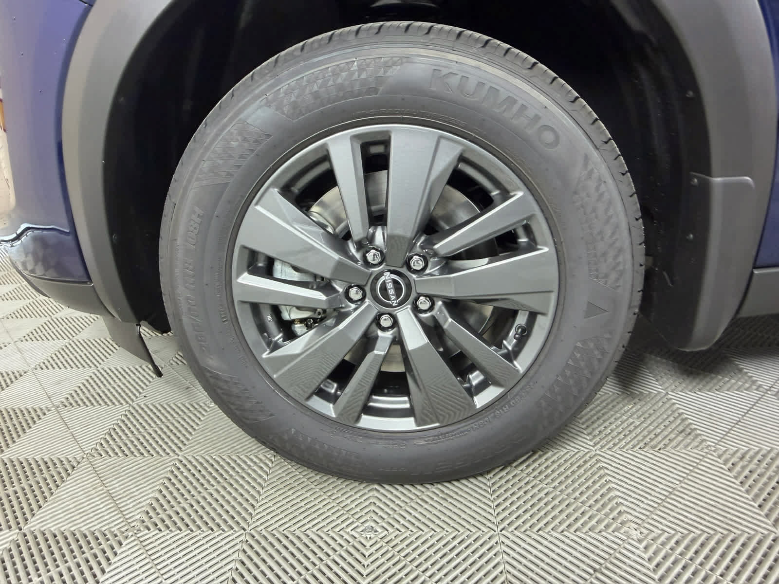 New 2026 Nissan Pathfinder SV w/ Cargo Package FWD image 10