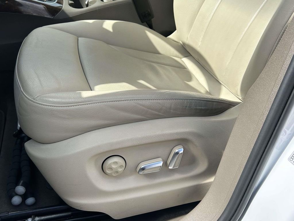 Used 2016 Audi Q5 2.0T Premium Plus w/ Technology Package image 18