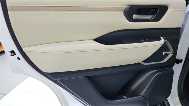 New 2027 Nissan Armada Platinum AWD/4WD image 24