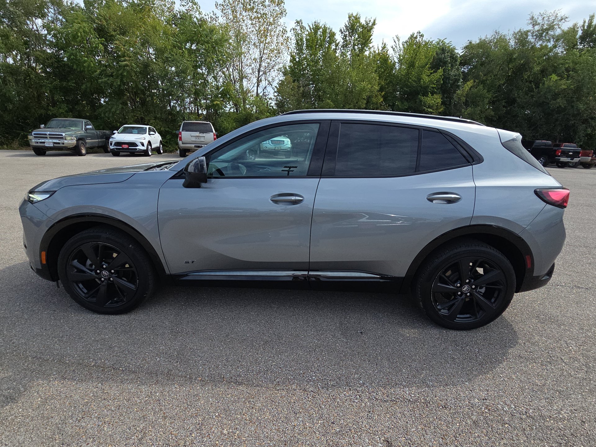 Used 2024 Buick Envision Sport Touring AWD/4WD image 5