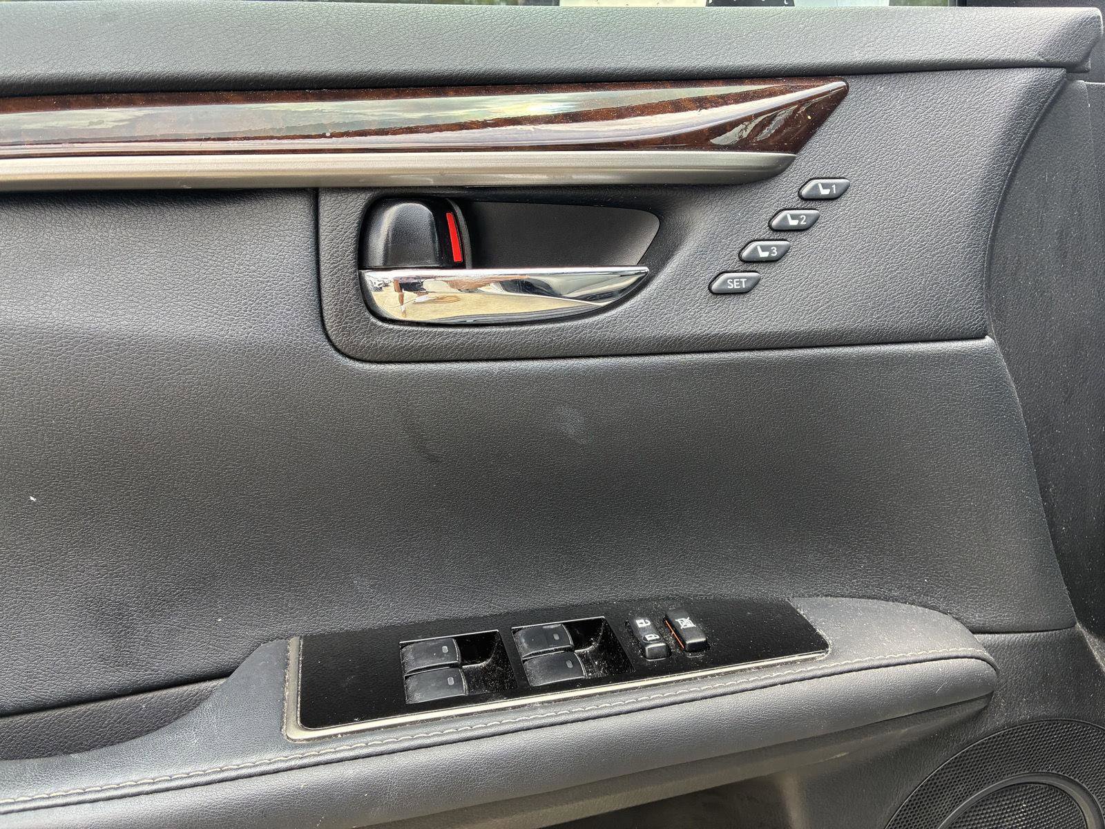 Used 2017 Lexus ES 350 w/ Premium Package FWD image 6