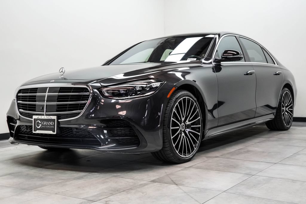 Used 2022 Mercedes-Benz S 500 4MATIC w/ AMG Line Package image 6