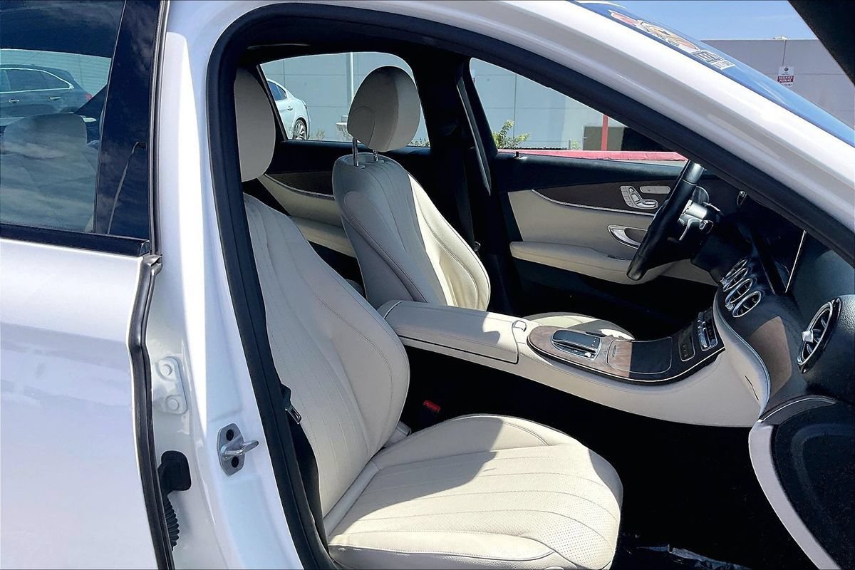 Used 2021 Mercedes-Benz E 350 Sedan w/ Premium Package image 31