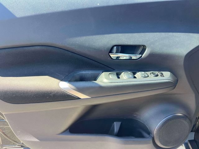 Used 2023 Nissan Kicks SV FWD image 17