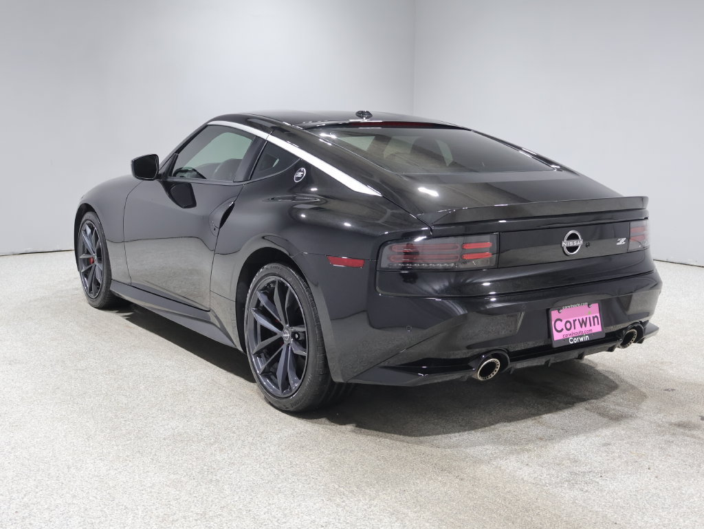 Used 2024 Nissan Z Performance w/ Floor Mat Package RWD image 5