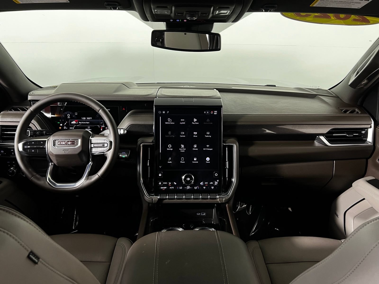 Used 2025 GMC Yukon Elevation AWD/4WD image 28