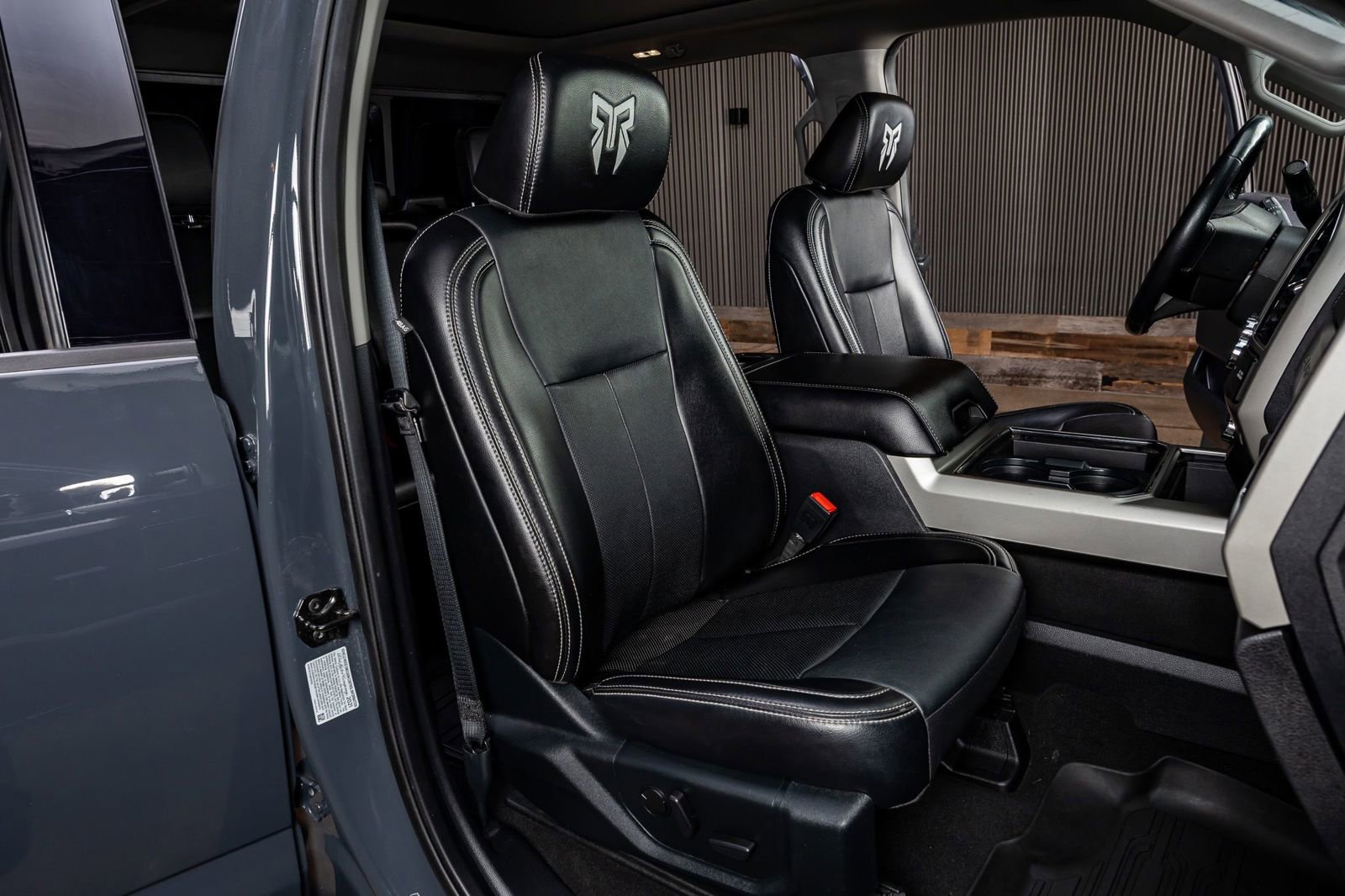 Used 2021 Ford F250 Lariat w/ Lariat Ultimate Package image 30