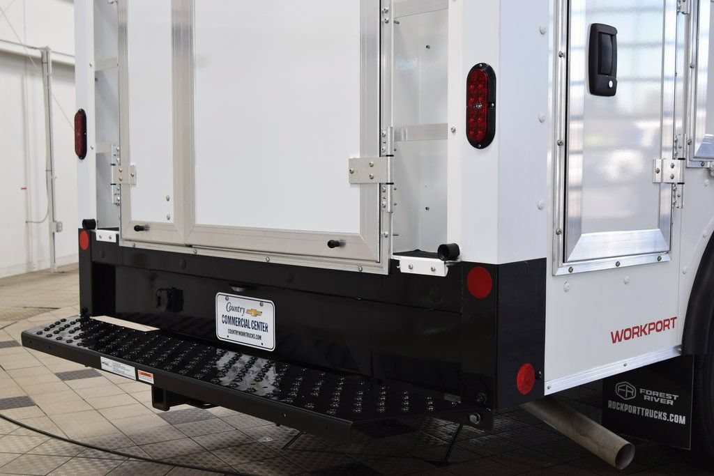 New 2026 Chevrolet Express 3500 w/ Power Convenience Package RWD image 11