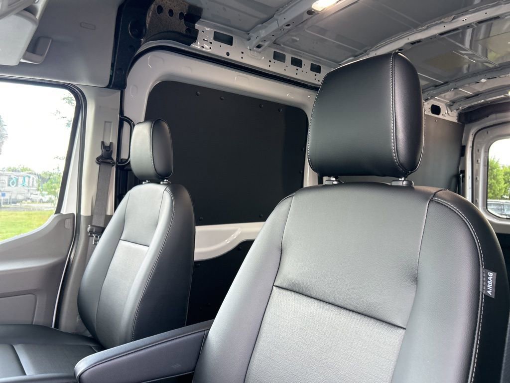 New 2025 Ford Transit 150 148 Medium Roof w/ Load Area Protection Package image 14