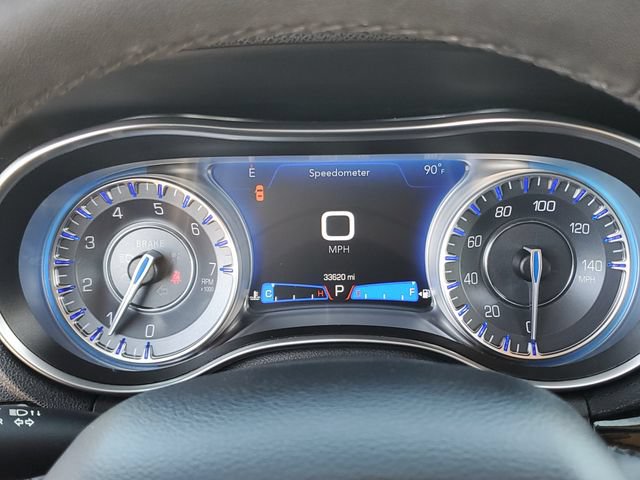 Used 2023 Chrysler 300 Touring w/ Sport Appearance Package RWD image 14