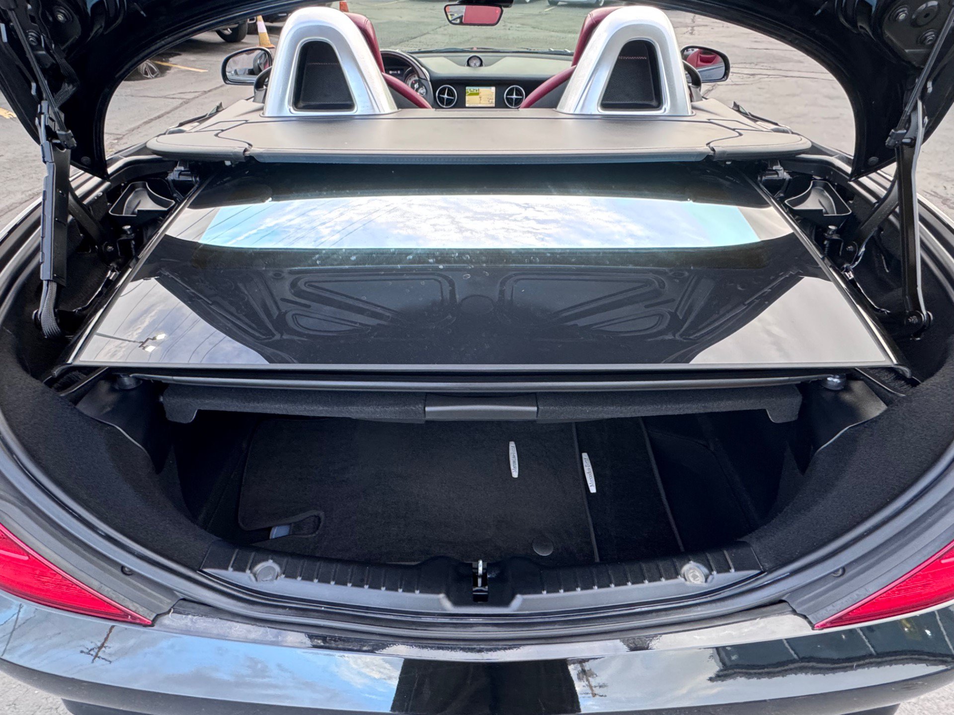 Used 2013 Mercedes-Benz SLK 250 image 11