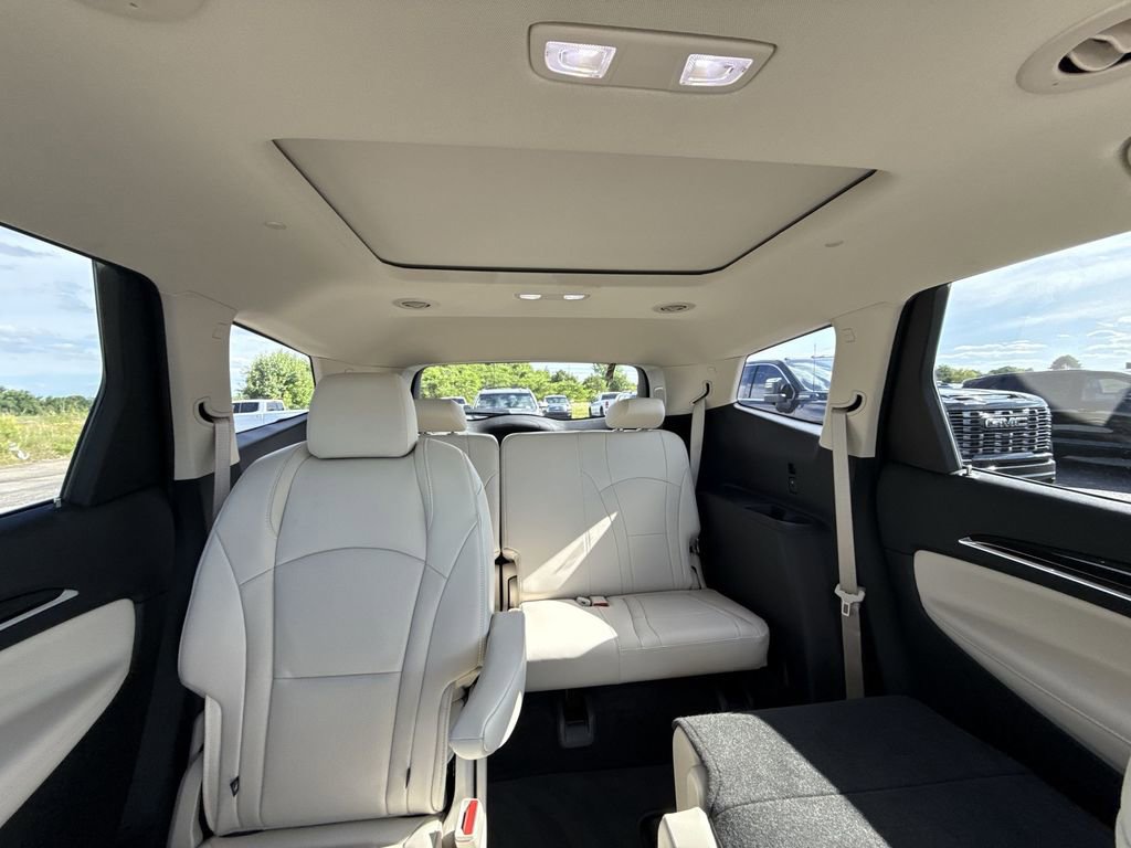 Certified 2023 Buick Enclave Essence w/ Experience Buick Package FWD image 11