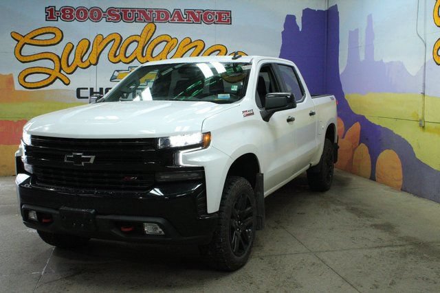 Used 2021 Chevrolet Silverado 1500 LT Trail Boss w/ Bed Protection Package AWD/4WD image 2