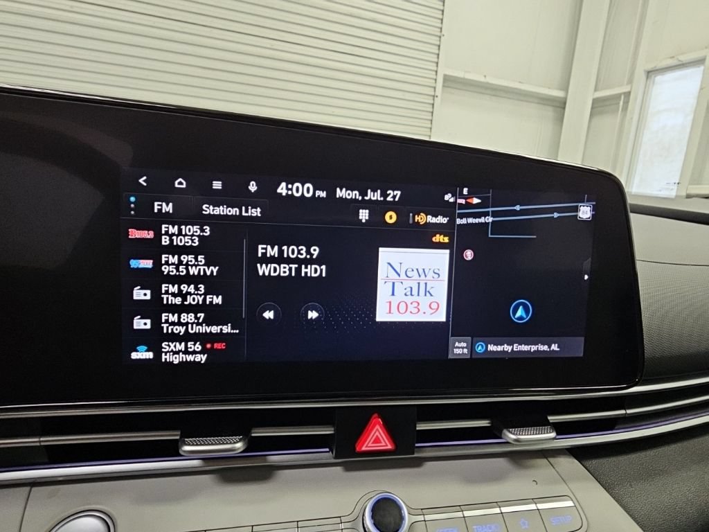 Used 2025 Hyundai Elantra Limited FWD image 16