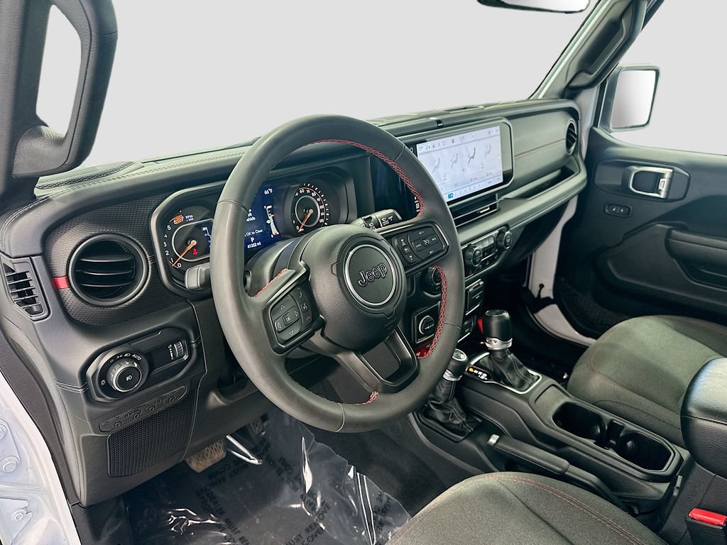Used 2024 Jeep Wrangler Unlimited Rubicon AWD/4WD image 9