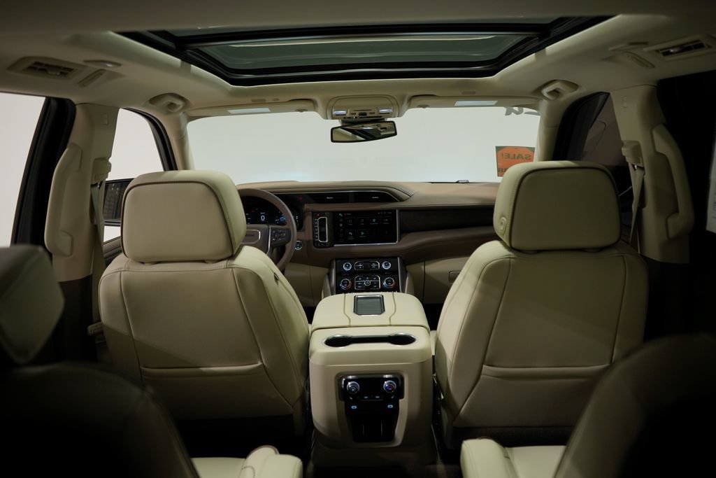 Used 2024 GMC Yukon Denali AWD/4WD image 11