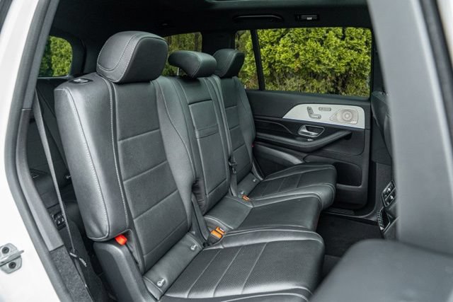 Used 2023 Mercedes-Benz GLS 450 4MATIC w/ AMG Line Exterior image 44