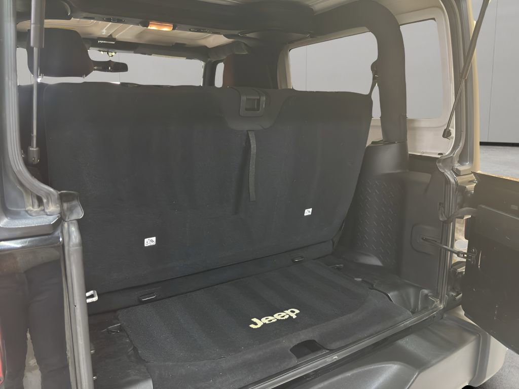 Used 2015 Jeep Wrangler Sport w/ Quick Order Package 23S AWD/4WD image 11