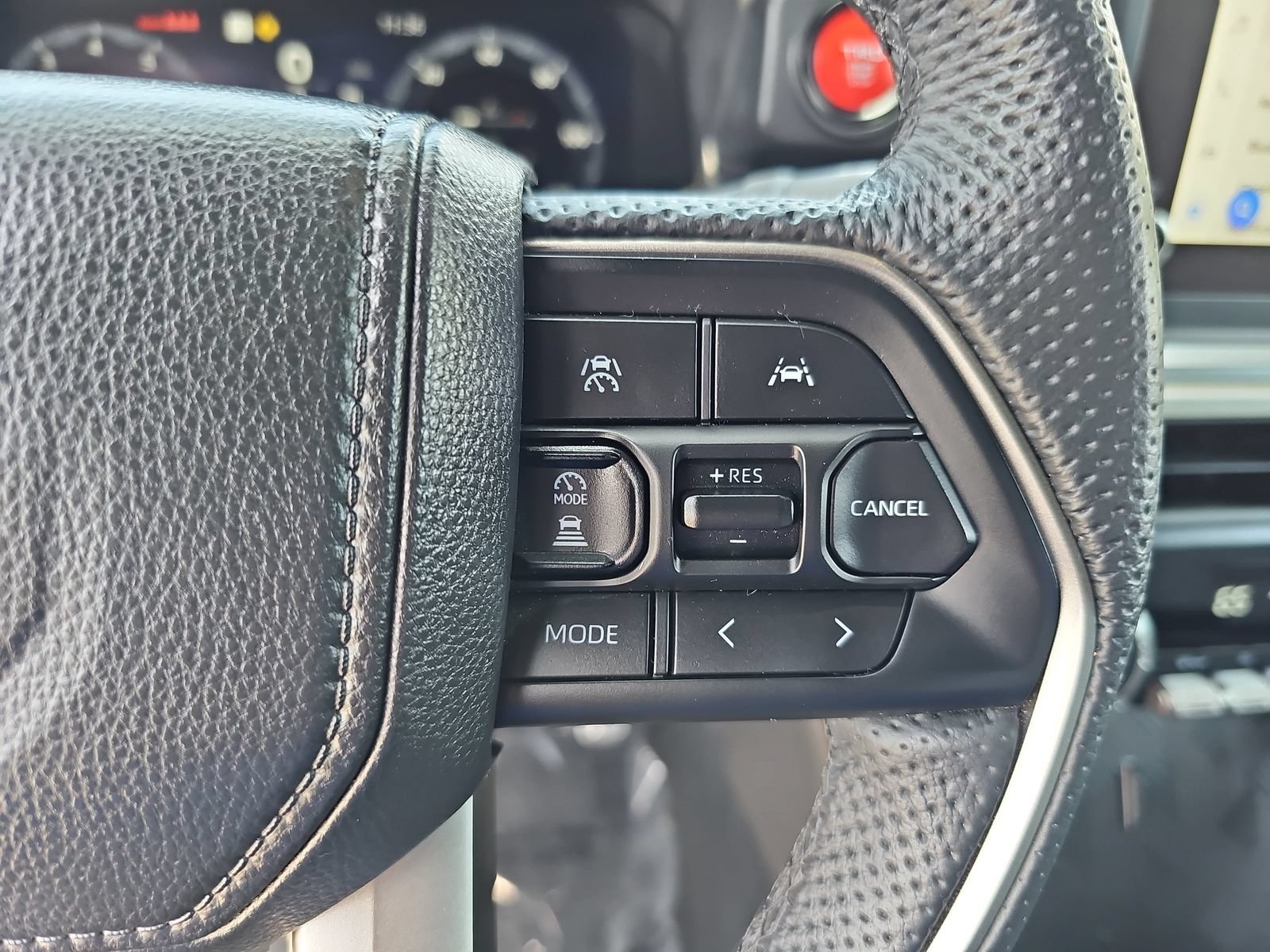 Used 2025 Toyota Tacoma TRD Sport AWD/4WD image 17