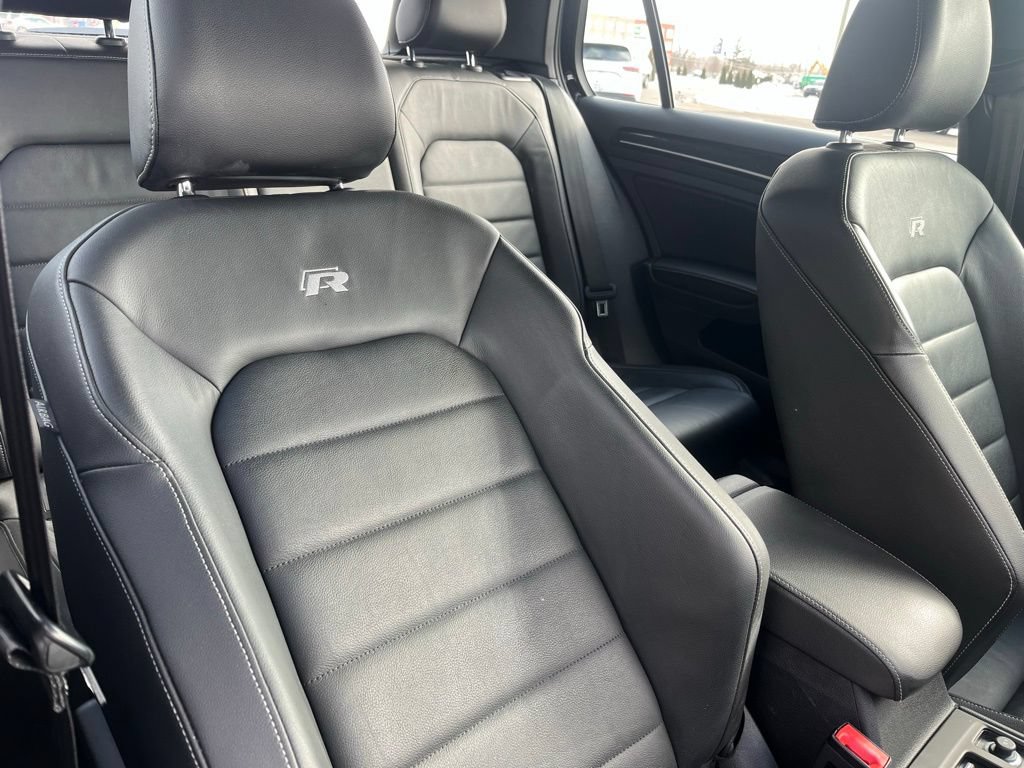 Used 2017 Volkswagen Golf R 4-Door AWD/4WD image 30
